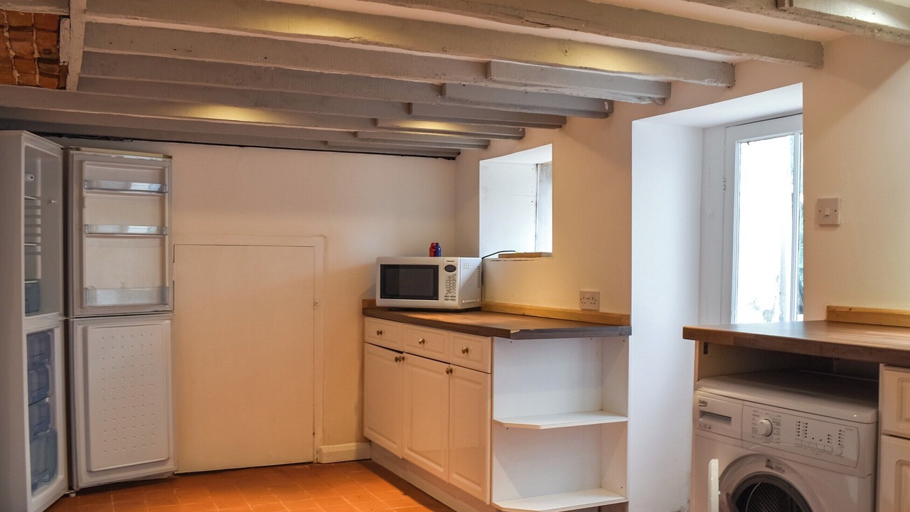 Photo of Others in Deal