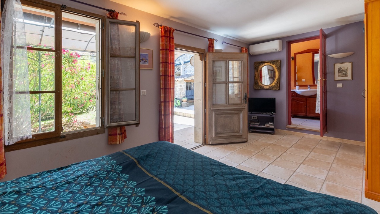Photo of Bedroom in Courry
