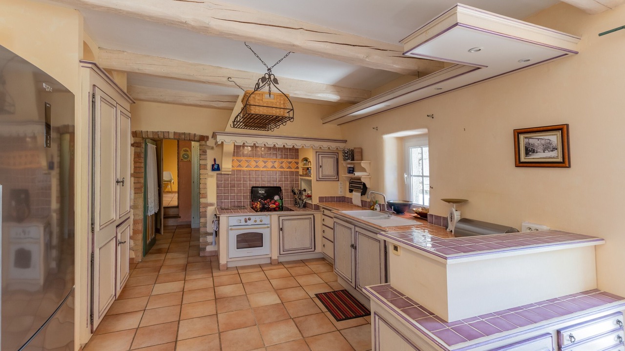 Photo of Kitchen in Courry