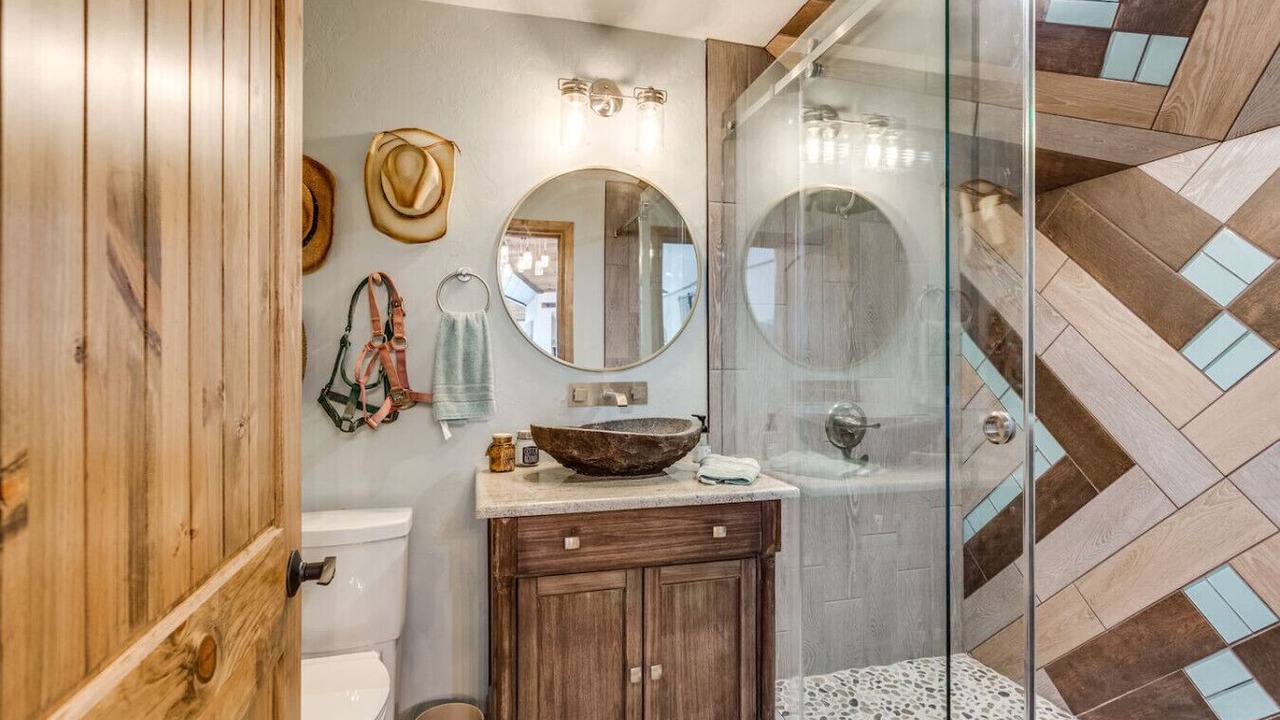 Photo of Bathroom in Oklahoma County