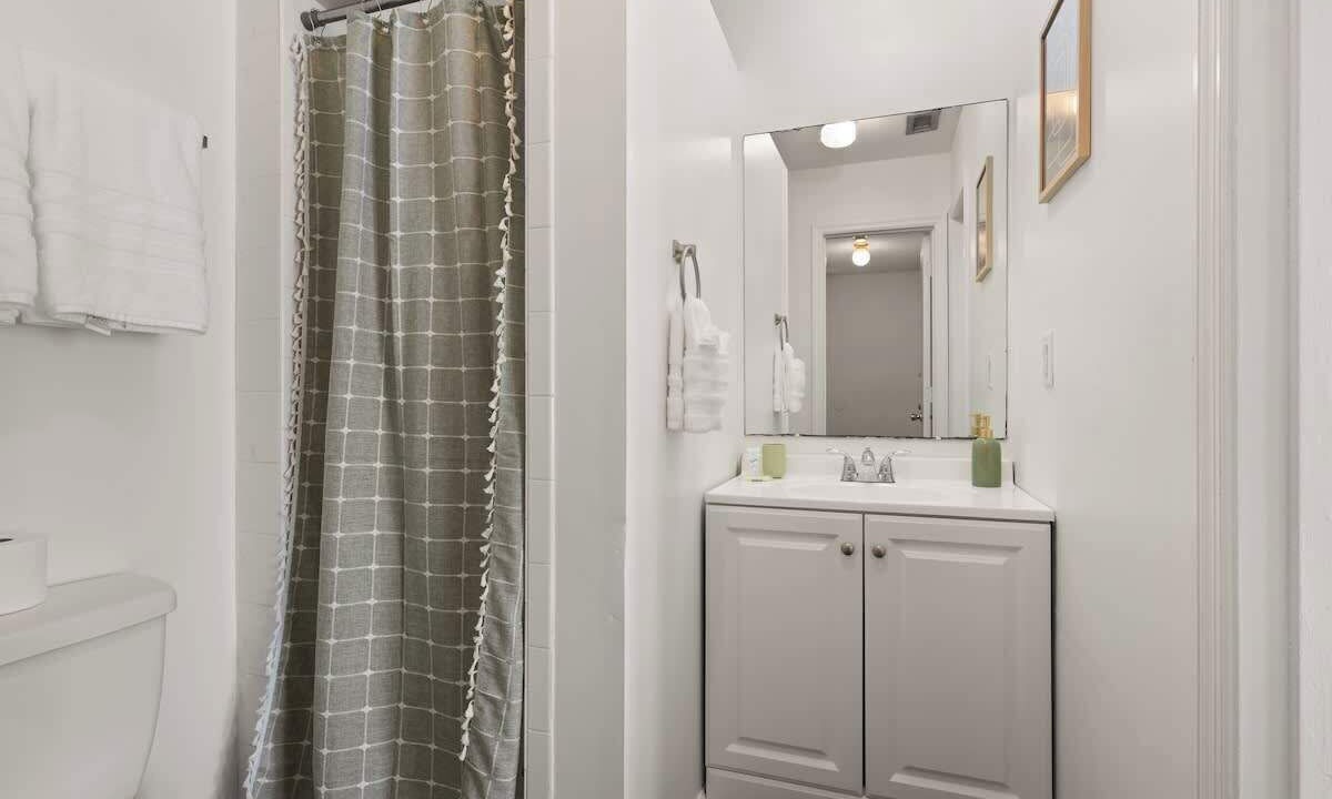 Photo of Bathroom in Kingsland