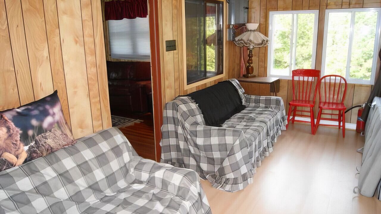 Photo of Livingroom in Lakefield