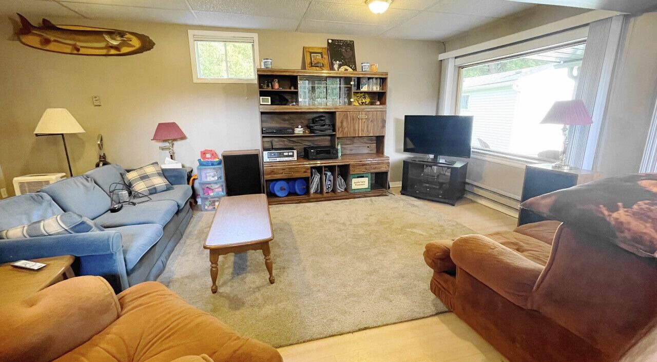 Photo of Livingroom in Lakefield