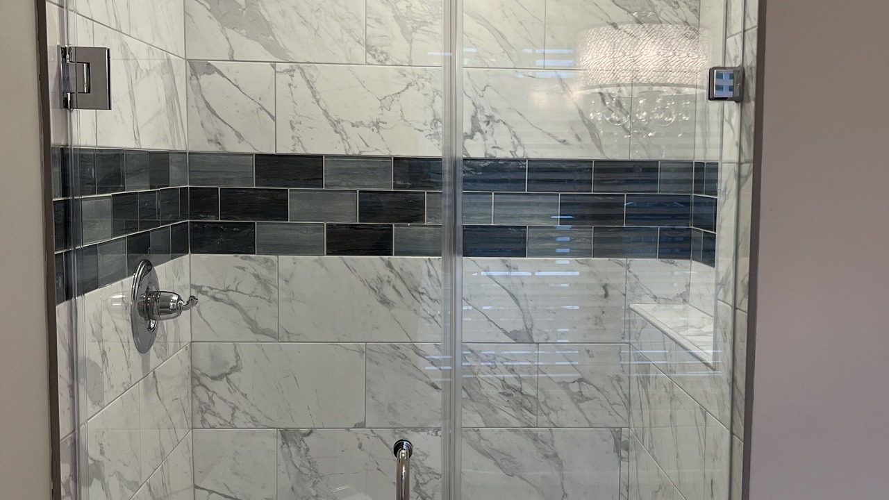 Photo of Others in Avenue