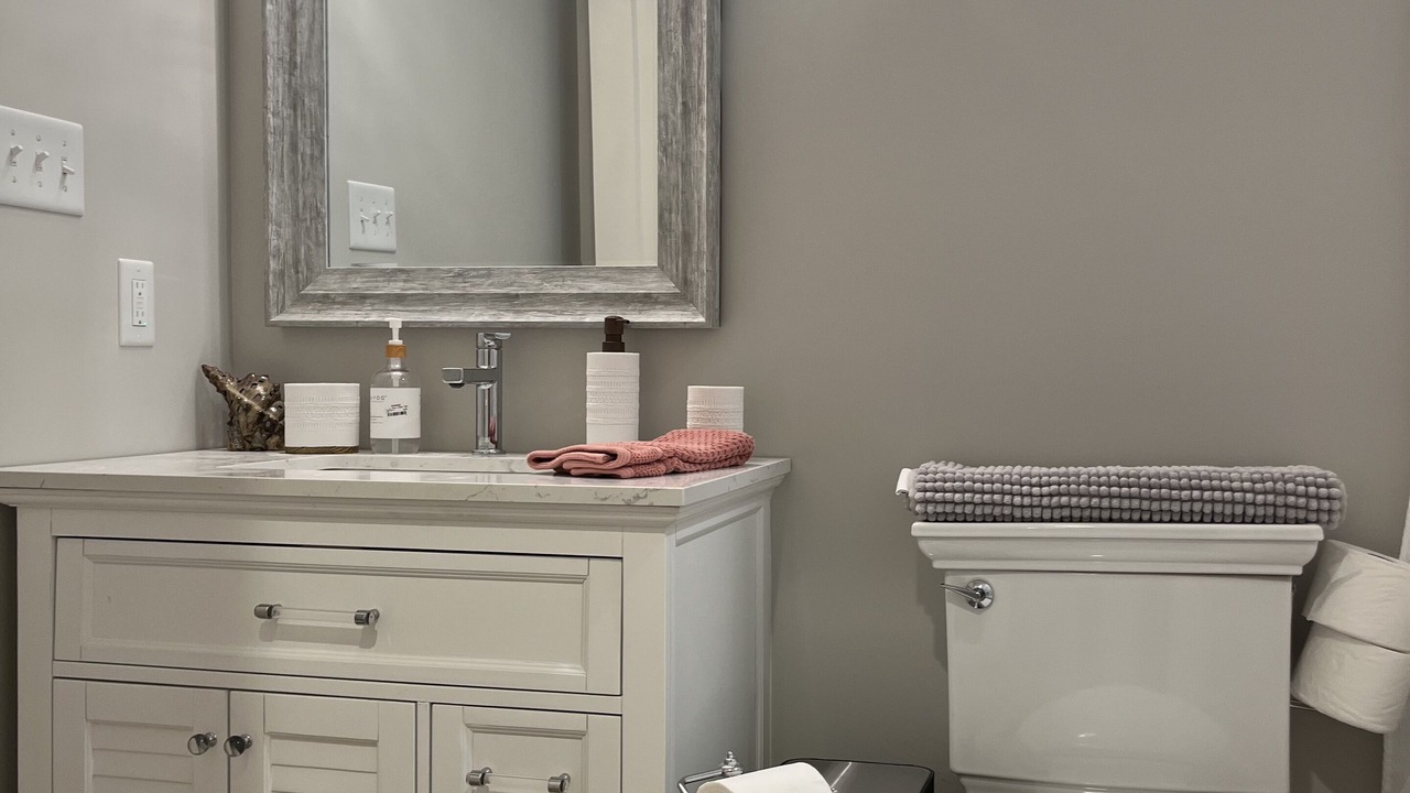 Photo of Bathroom in Avenue