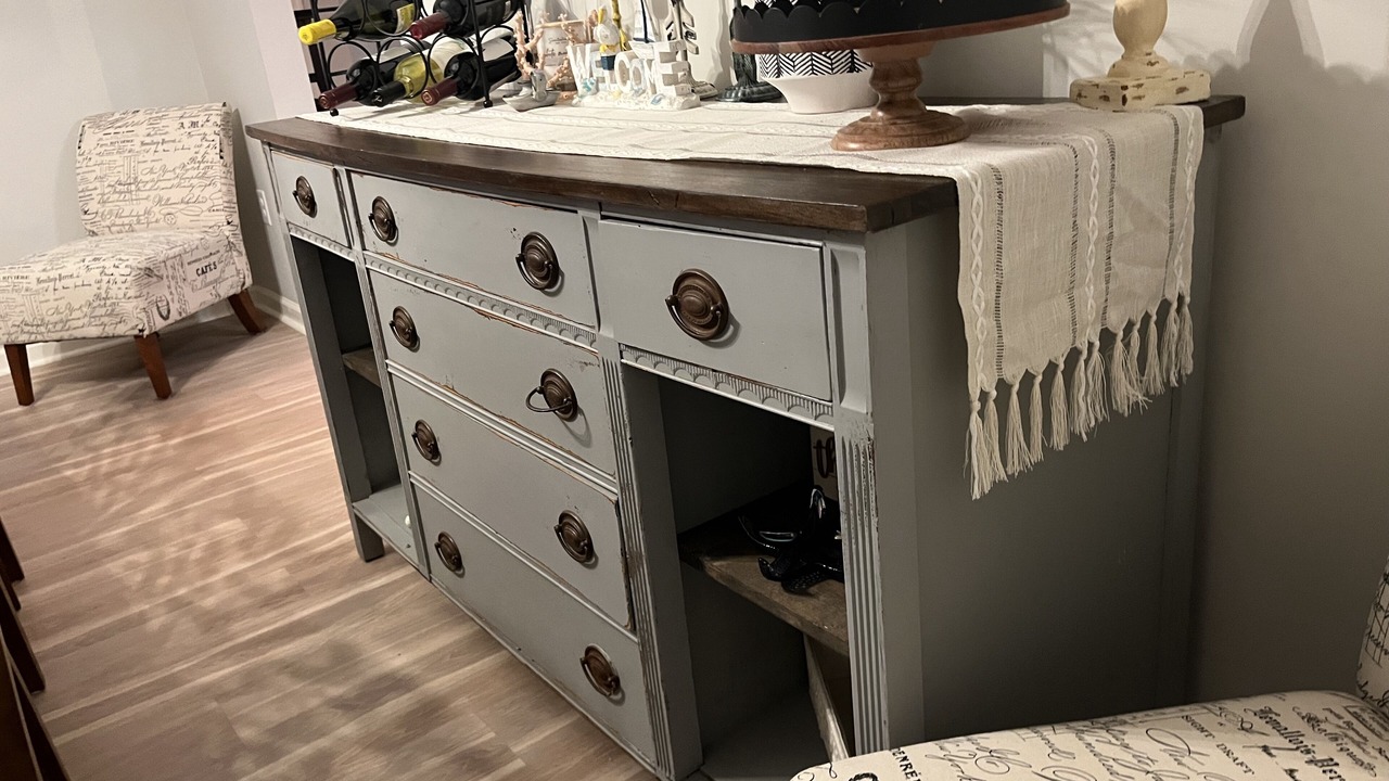 Photo of Others in Avenue