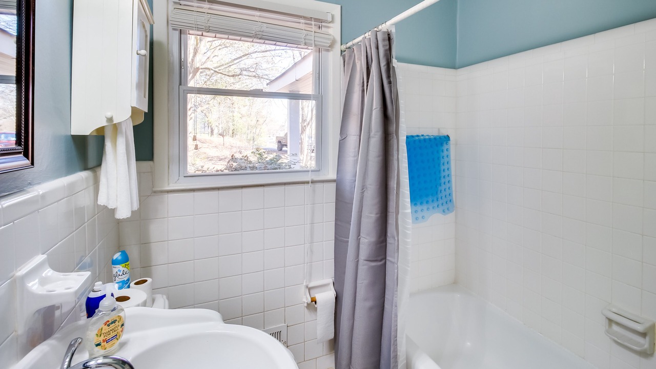 Photo of Bathroom in Cartersville