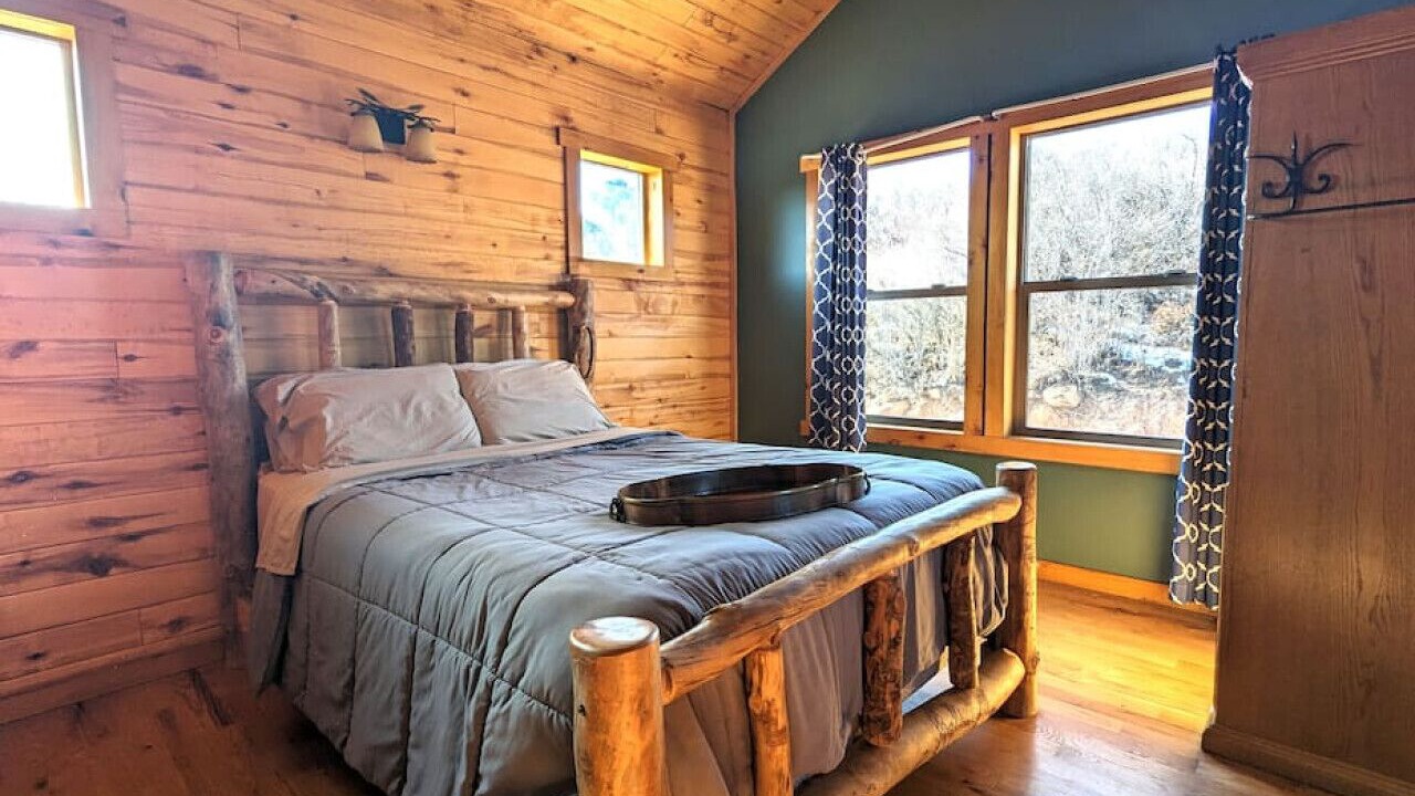 Photo of Bedroom in La Sal