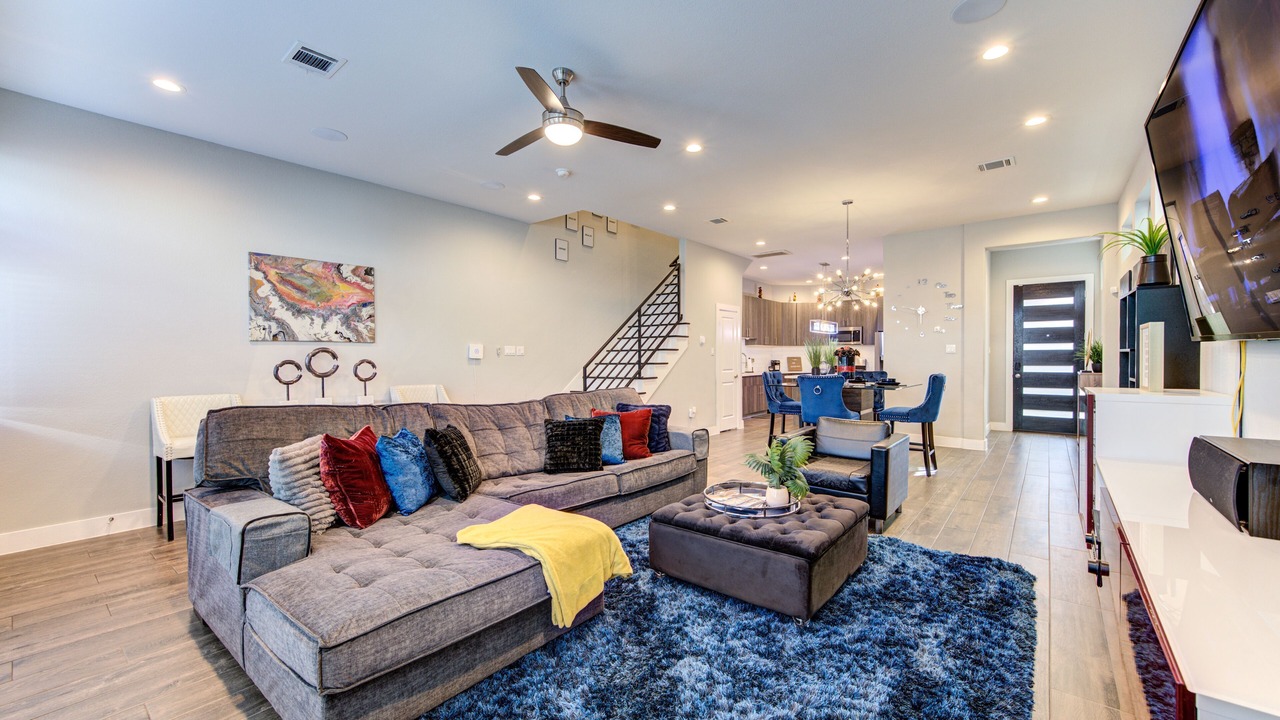Photo of Livingroom in Northside