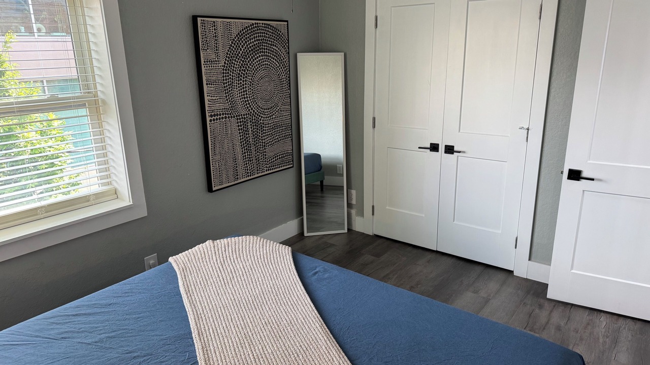 Photo of Bedroom in Country Club Plaza Area