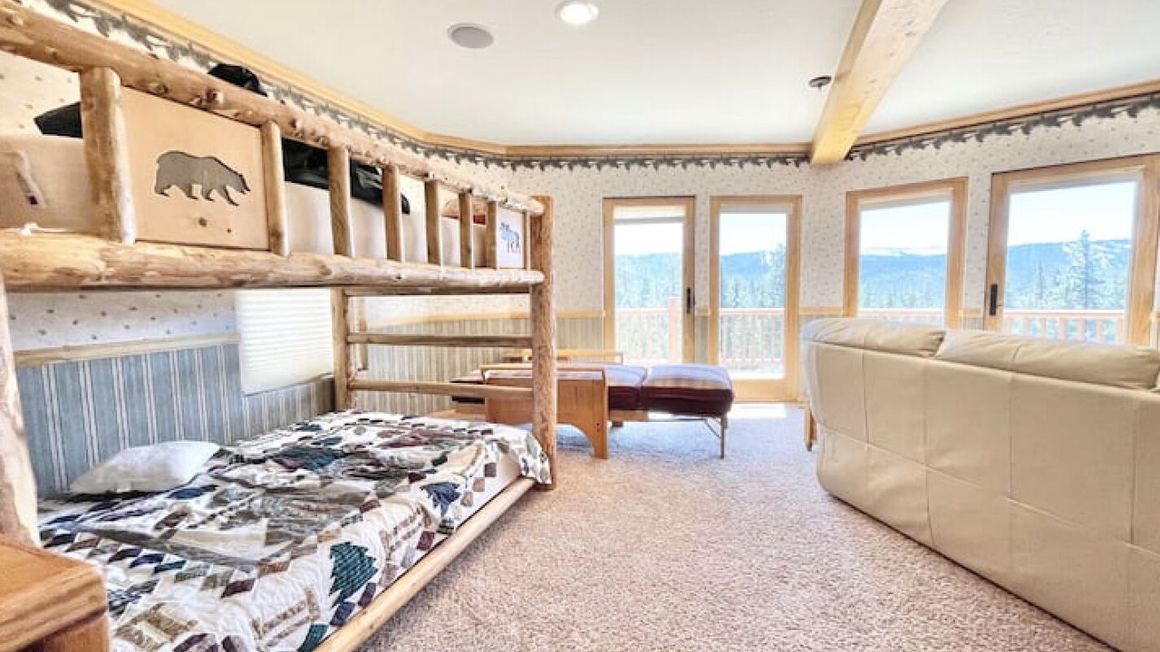 Photo of Bedroom in Whispering Forest