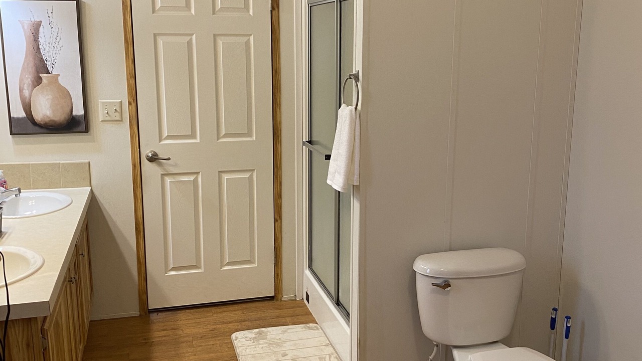 Photo of Bathroom in Oologah