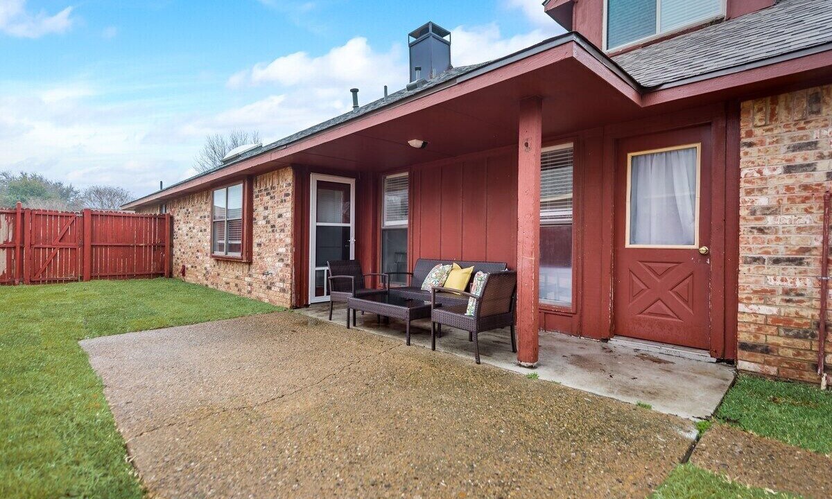 Photo of Patio Balcony in Plano