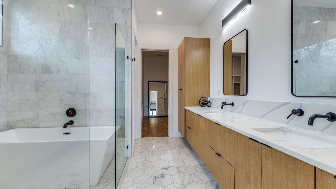 Photo of Bathroom in Lower Greenville