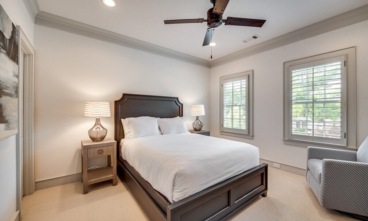 Photo of Bedroom in Lower Greenville