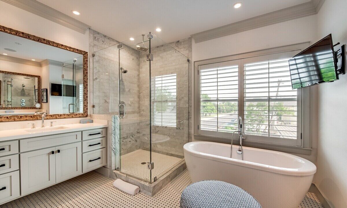 Photo of Bathroom in Lower Greenville