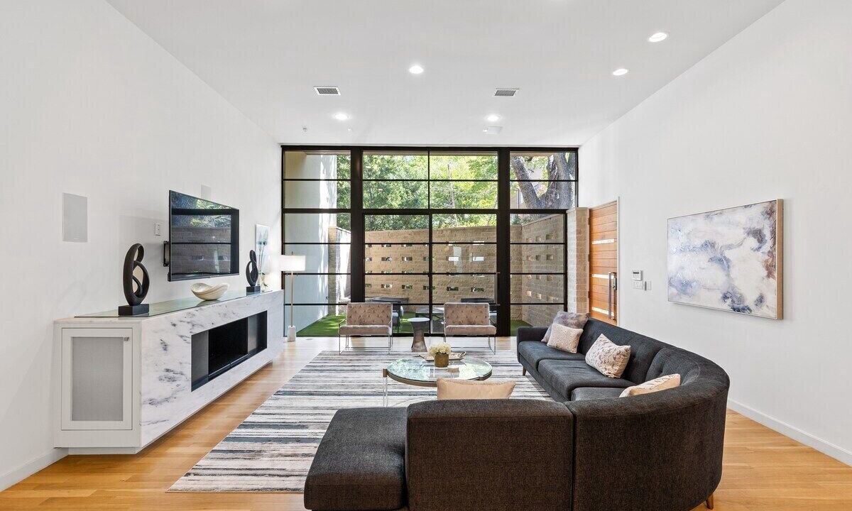 Photo of Livingroom in Oak Lawn