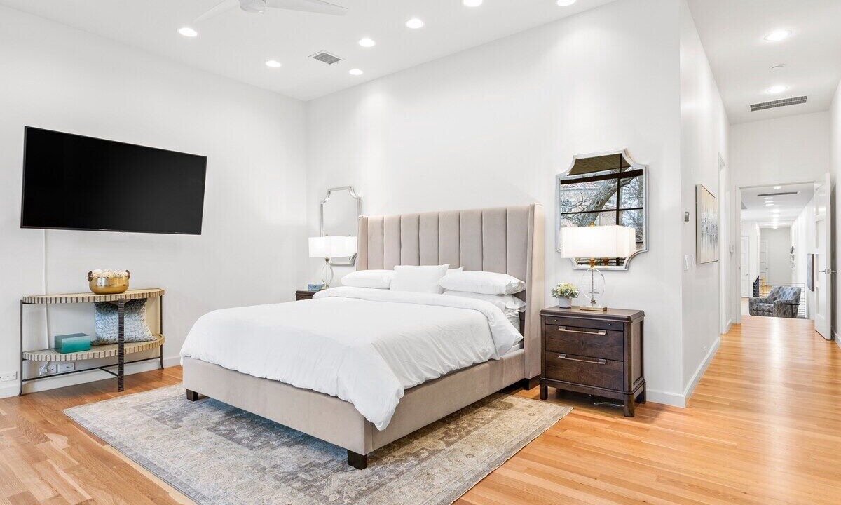 Photo of Bedroom in Oak Lawn