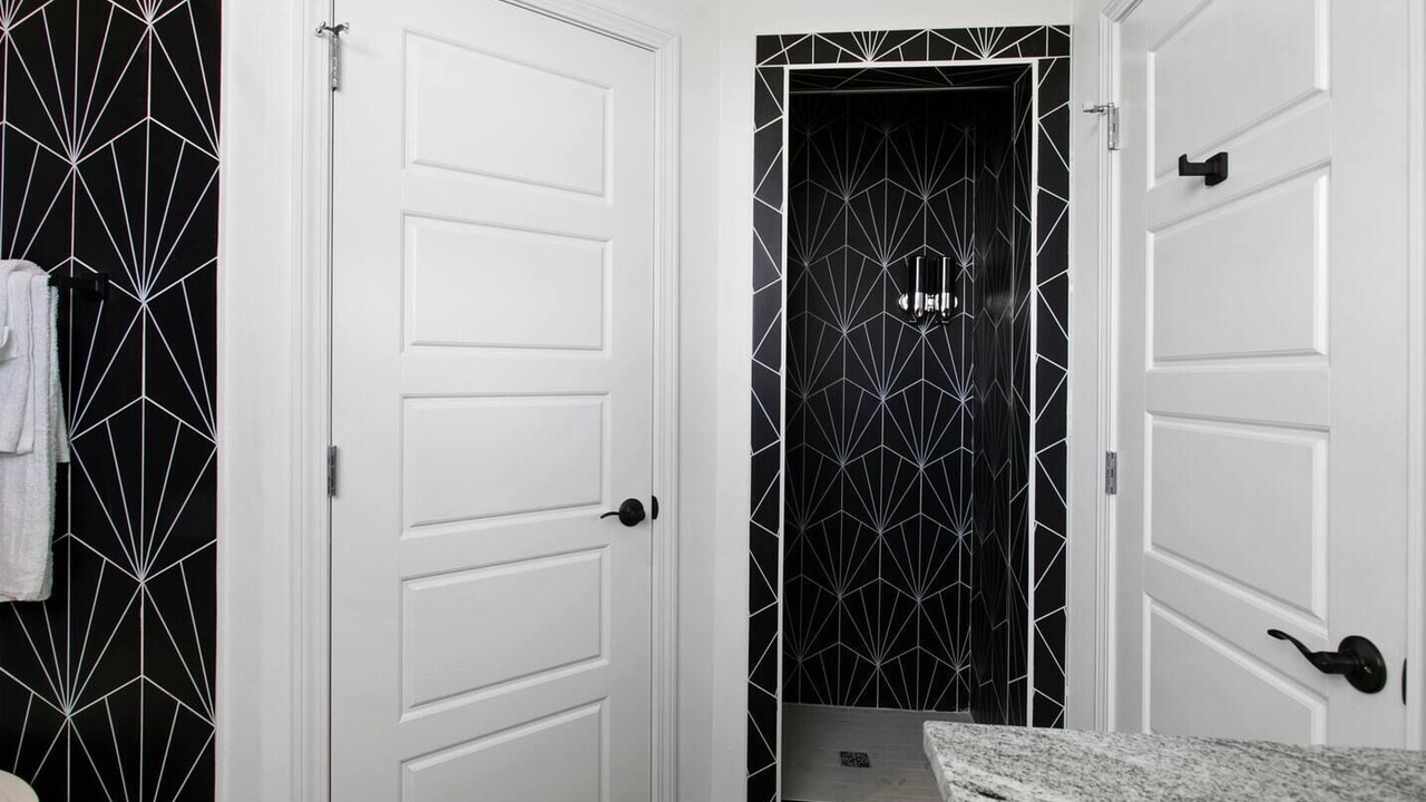 Photo of Bathroom in Tulane - Gravier