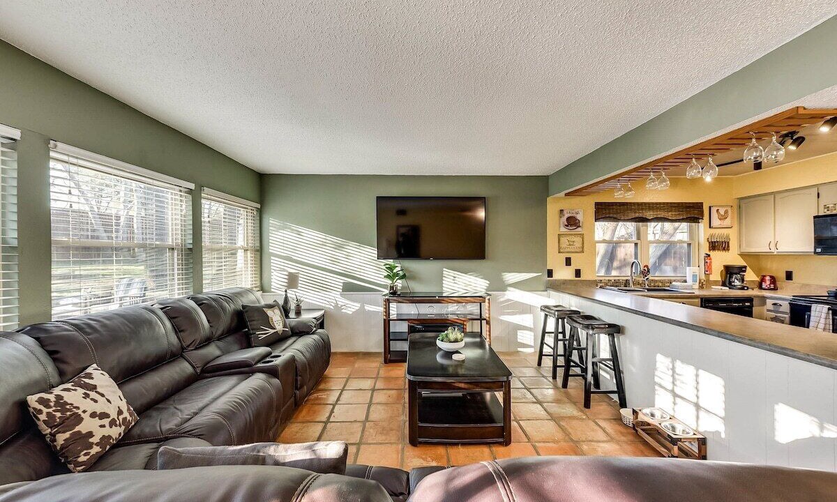 Photo of Livingroom in Bedford
