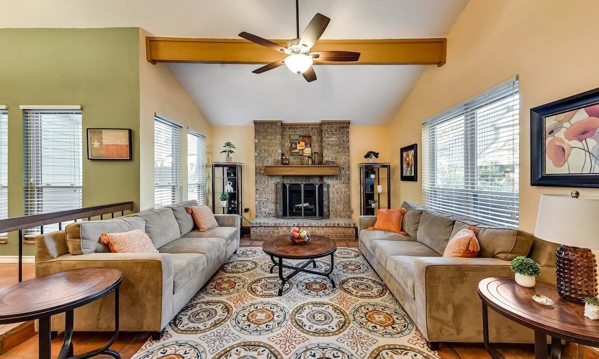 Photo of Livingroom in Bedford