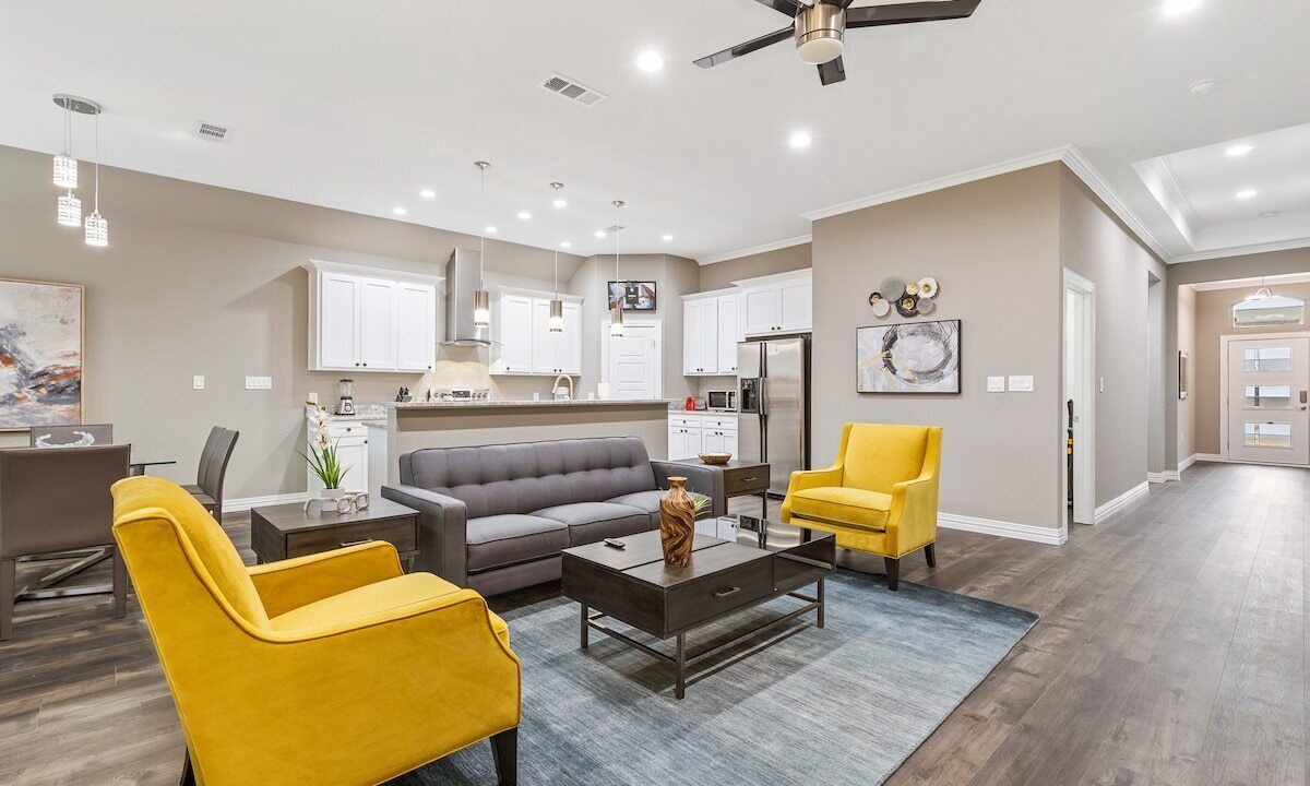 Photo of Livingroom in South Arlington