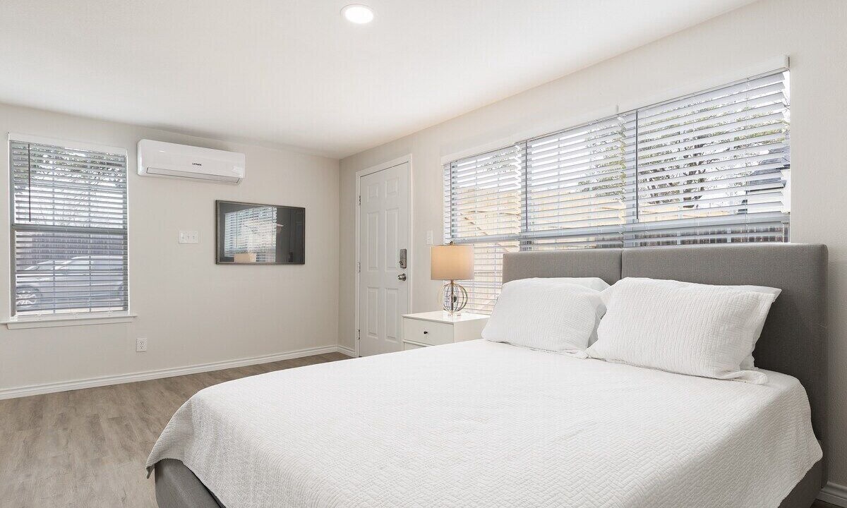 Photo of Bedroom in Arlington Heights