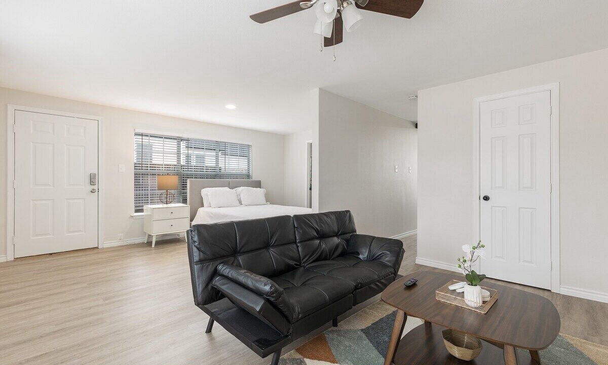 Photo of Bedroom in Arlington Heights