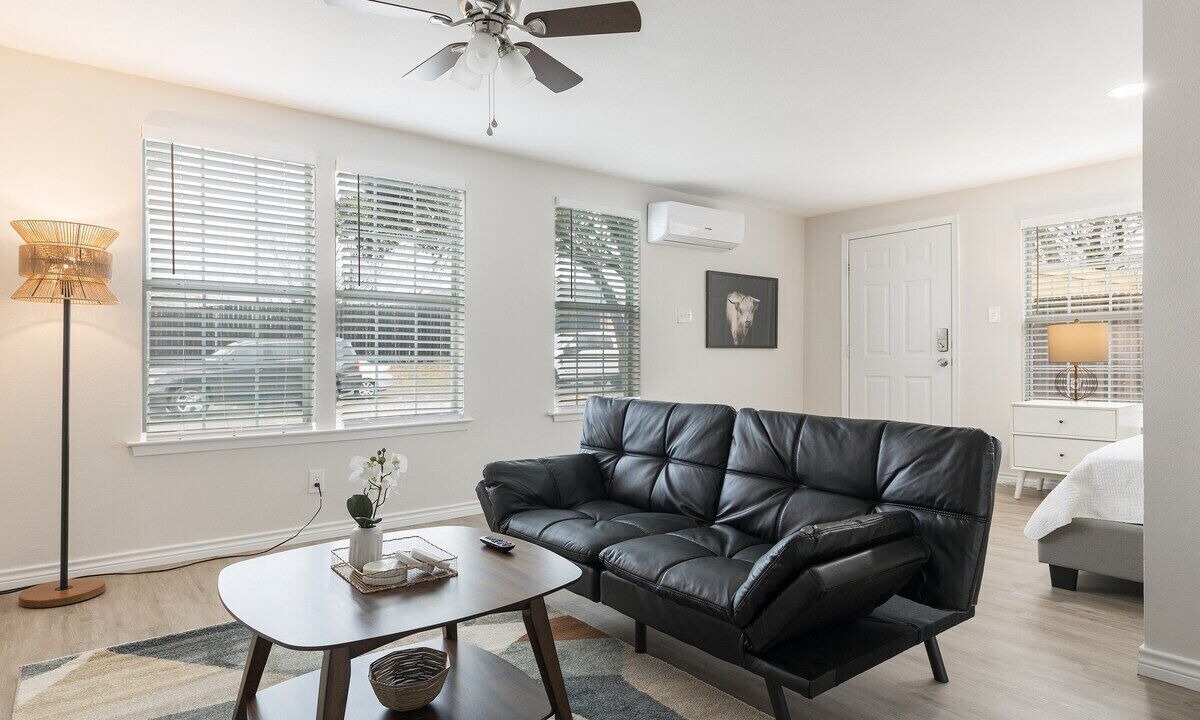 Photo of Livingroom in Arlington Heights