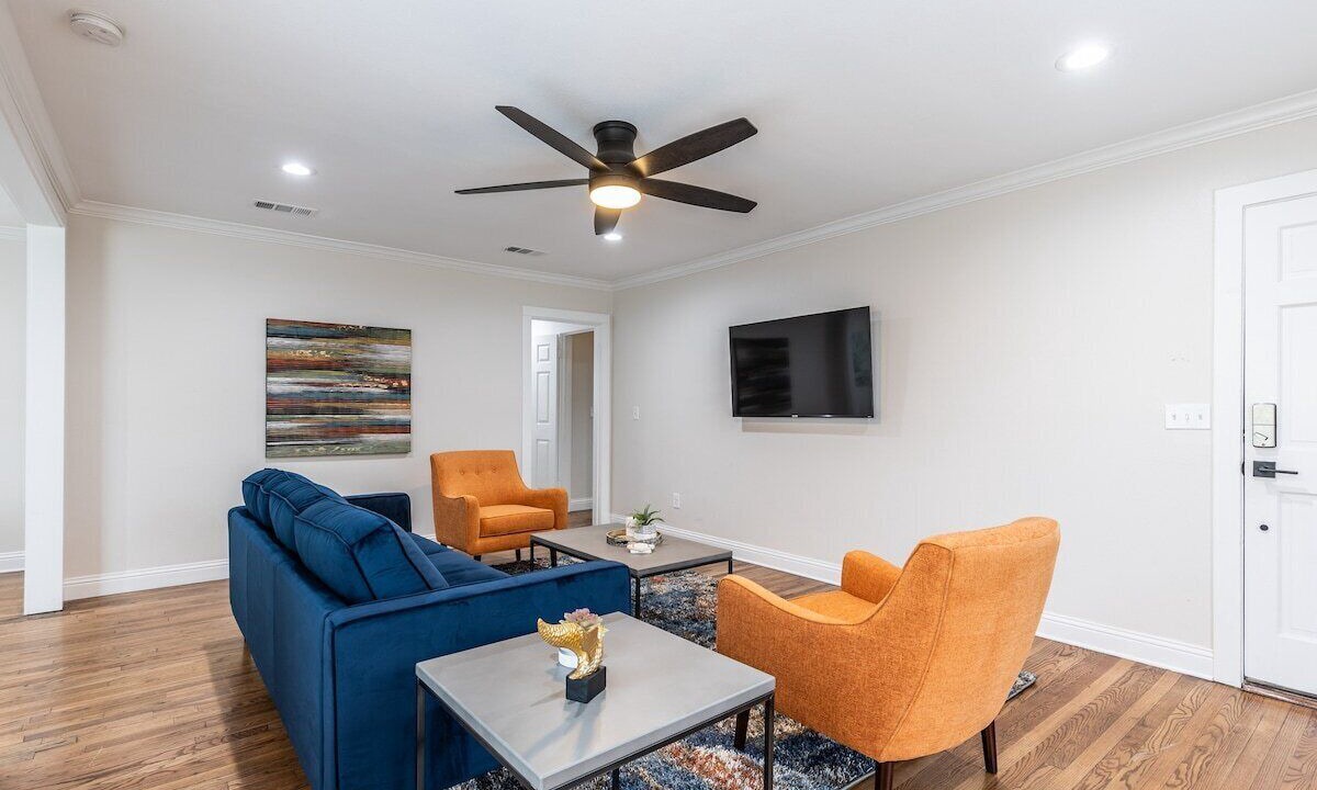Photo of Livingroom in Arlington Heights