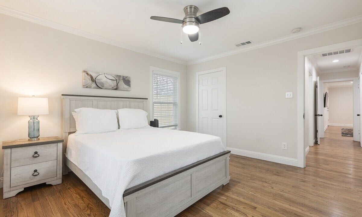Photo of Bedroom in Arlington Heights