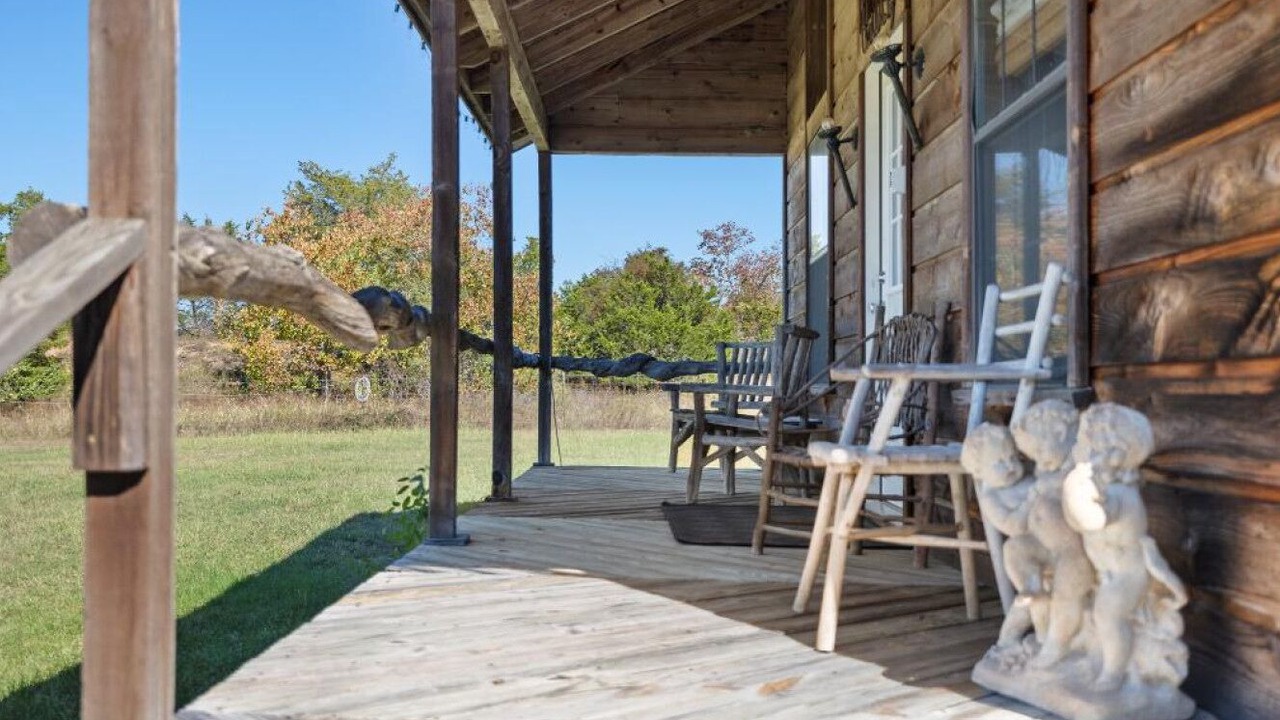 Photo of Patio Balcony in Warrenton