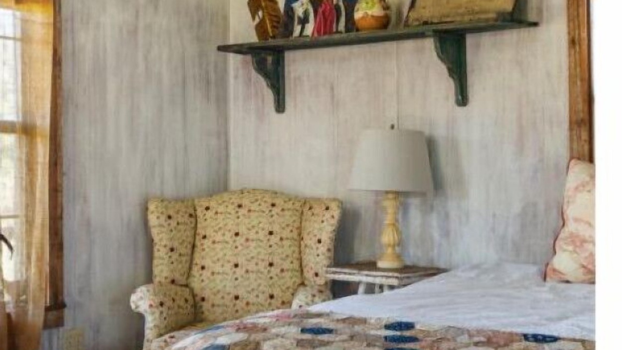 Photo of Bedroom in Warrenton