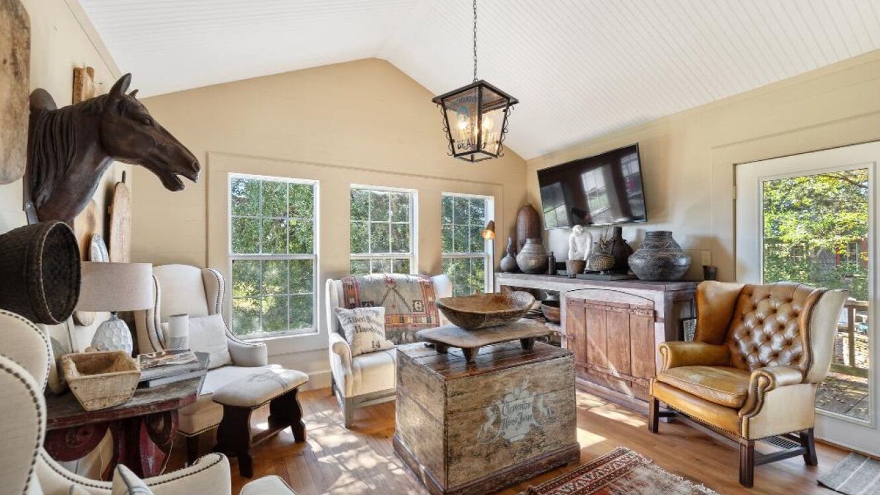 Photo of Livingroom in Warrenton