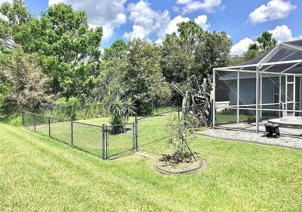 Photo of Outdoor in Sun 'N Lake