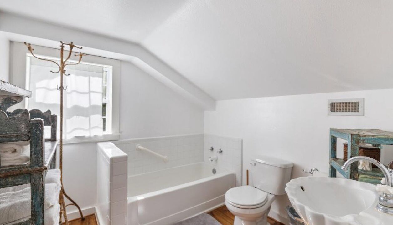 Photo of Bathroom in Warrenton