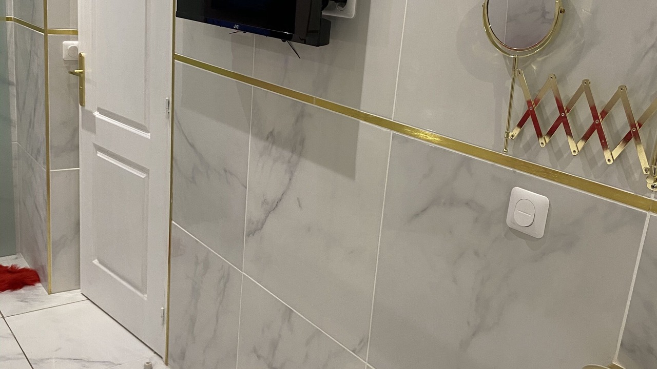 Photo of Bathroom in Gares