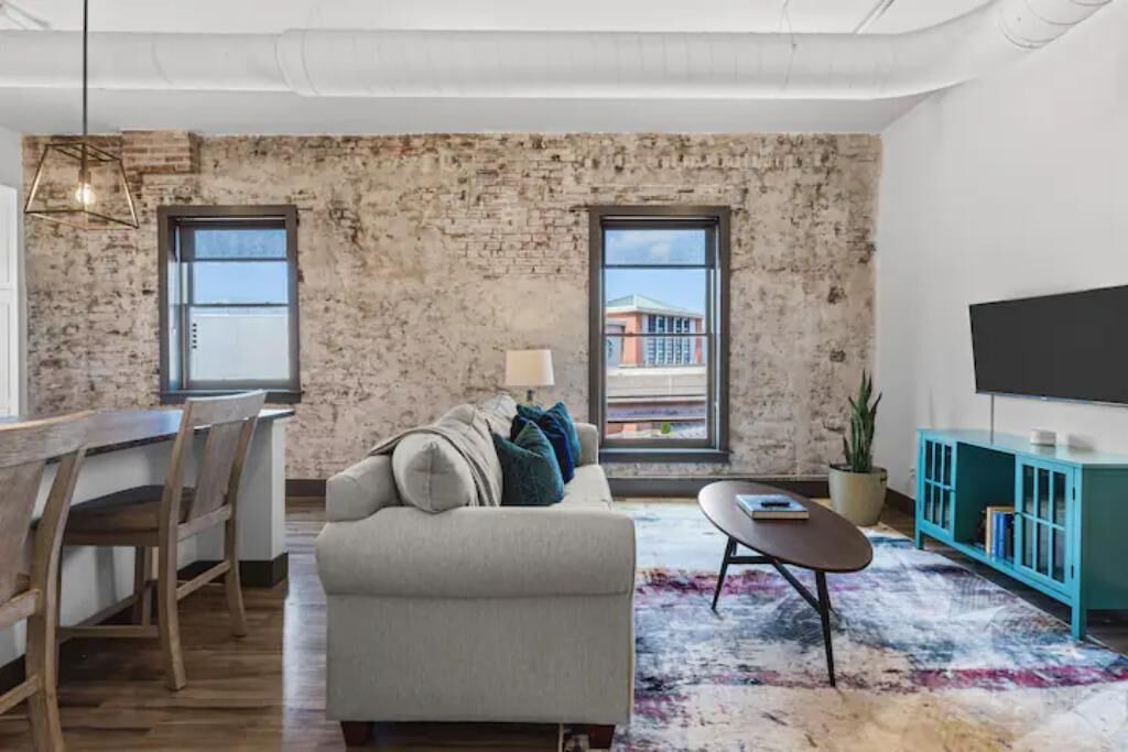 Photo of Livingroom in Downtown St. Louis