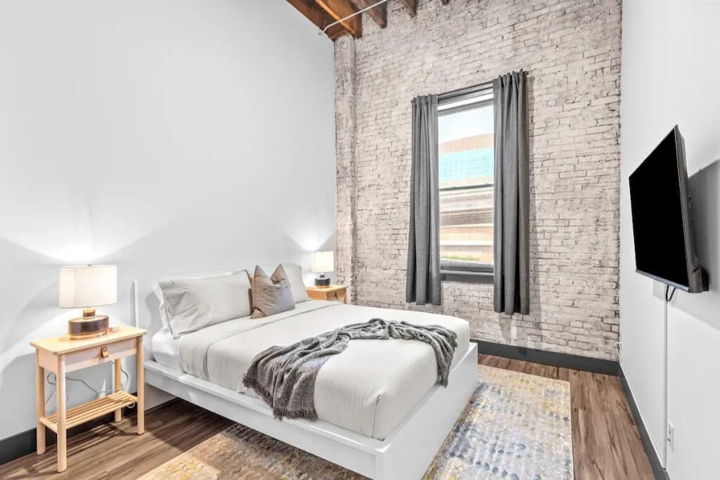 Photo of Bedroom in Downtown St. Louis
