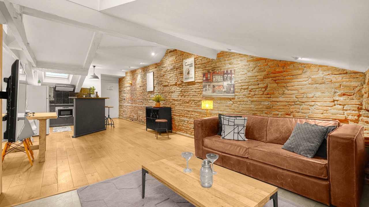 Photo of Livingroom in Saint - Aubin - Dupuy