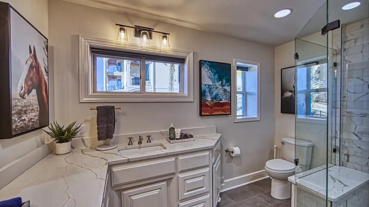 Photo of Bathroom in Lake Hamilton