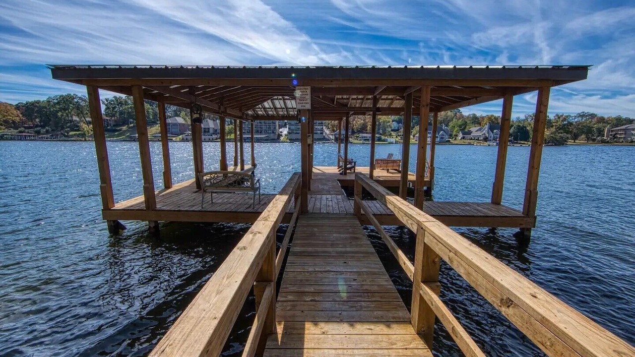 Photo of Others in Lake Hamilton