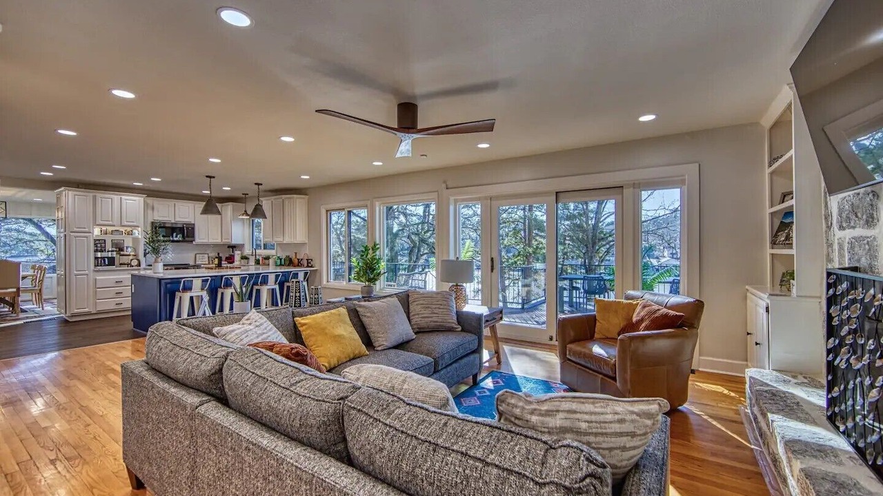 Photo of Livingroom in Lake Hamilton