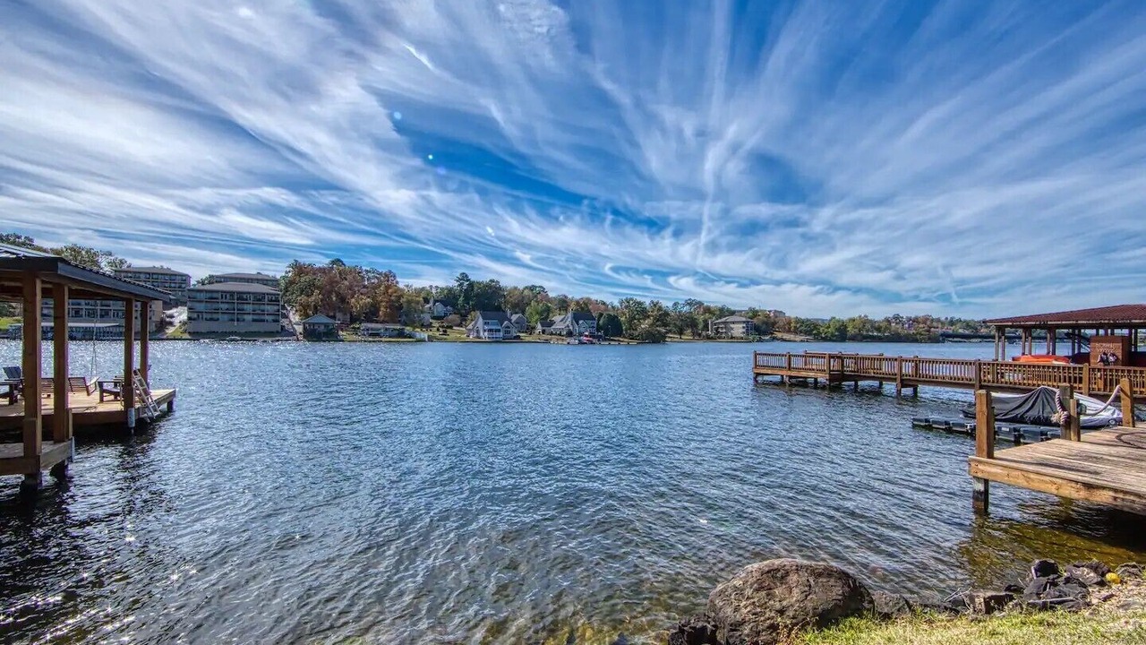 Photo of Others in Lake Hamilton