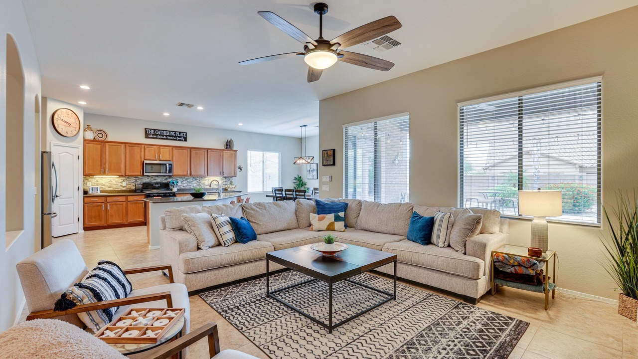 Photo of Livingroom in Canyon Trails