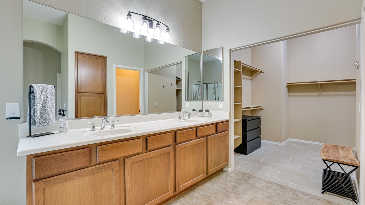 Photo of Bathroom in Canyon Trails