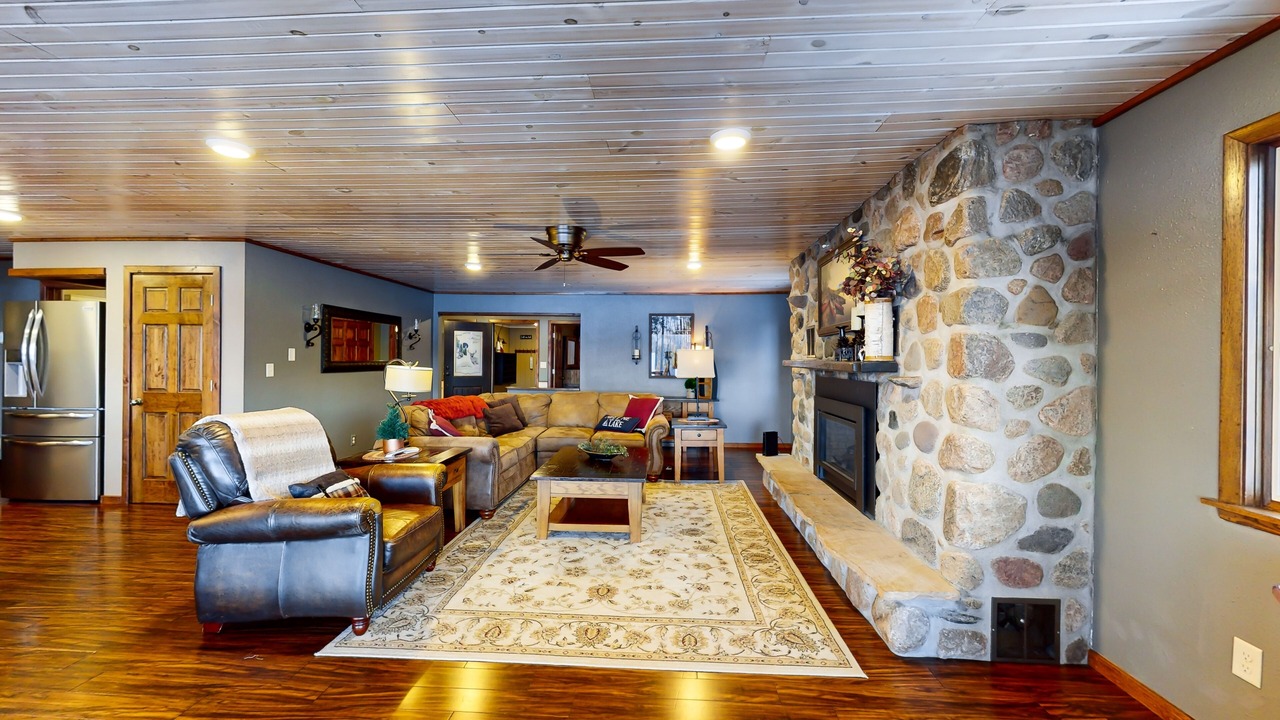 Photo of Livingroom in Boulder Junction