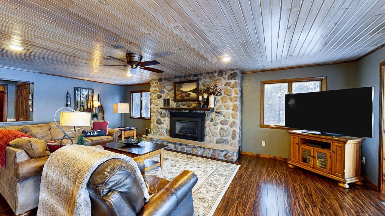 Photo of Livingroom in Boulder Junction