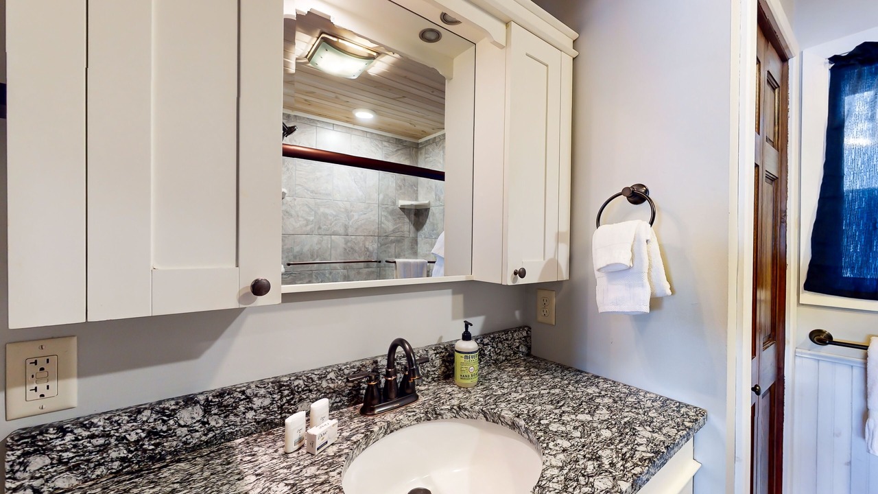 Photo of Bathroom in Boulder Junction