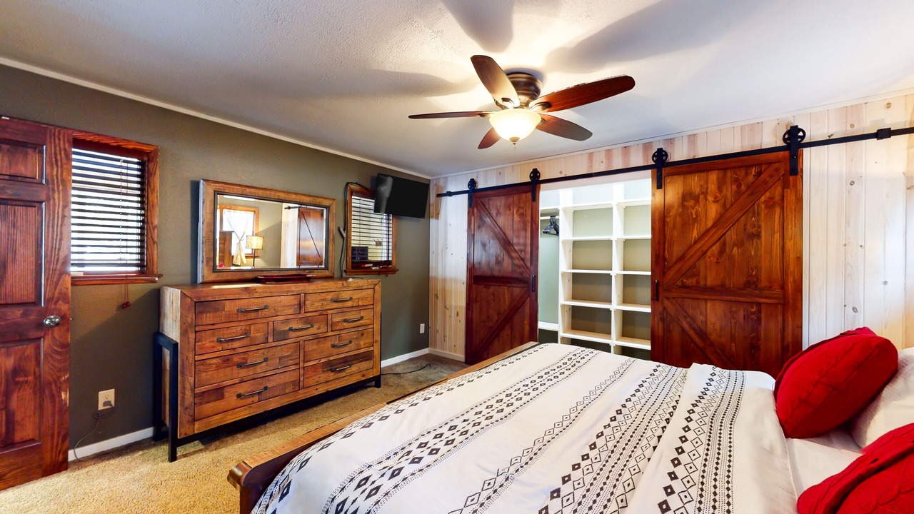 Photo of Bedroom in Boulder Junction